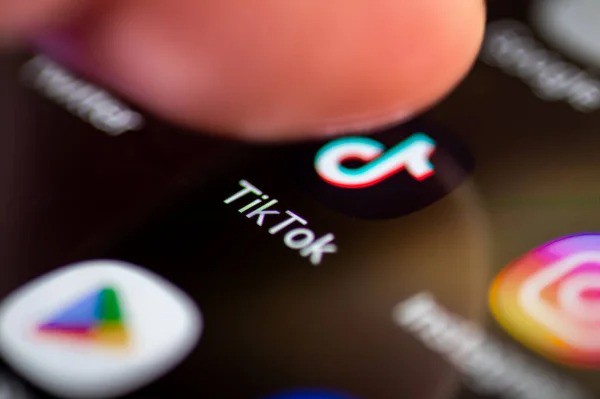 Fansoso自助刷粉推出TikTok粉丝增长服务：2025年为短视频账号运营注入信任与曝光基础